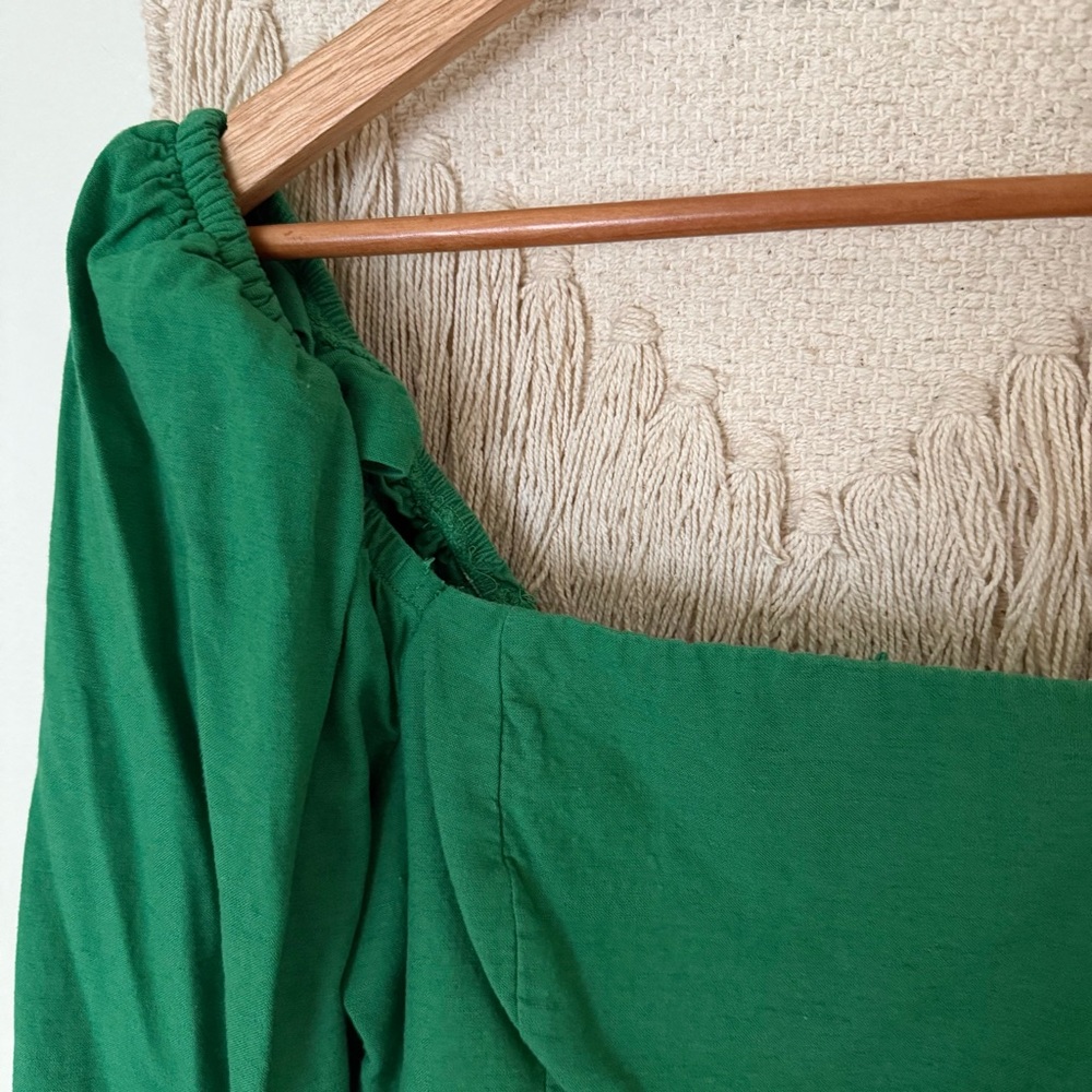 Green Puff Sleeve Crop Top - Picture 6 of 8